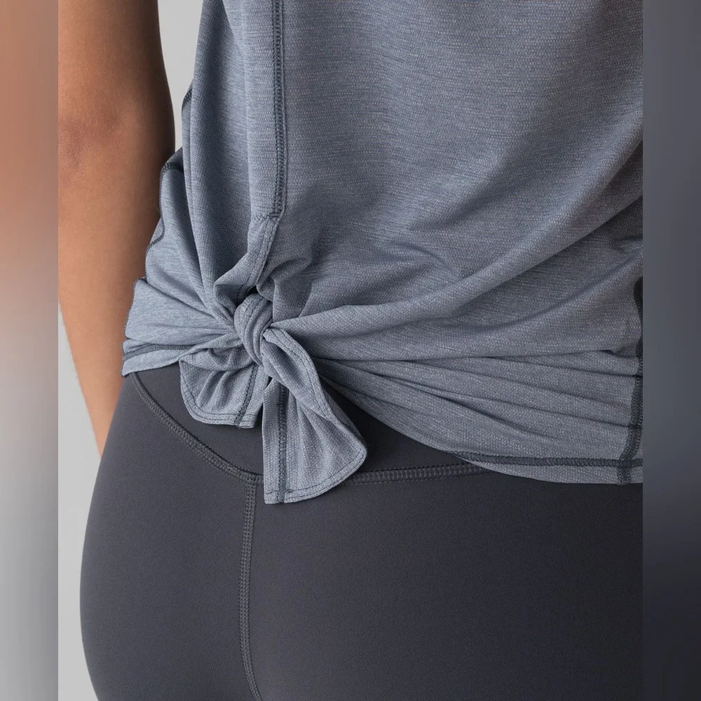 Lululemon Hot Like Agni Singlet Heathered‎ Sterling W1ABXS Size 8
